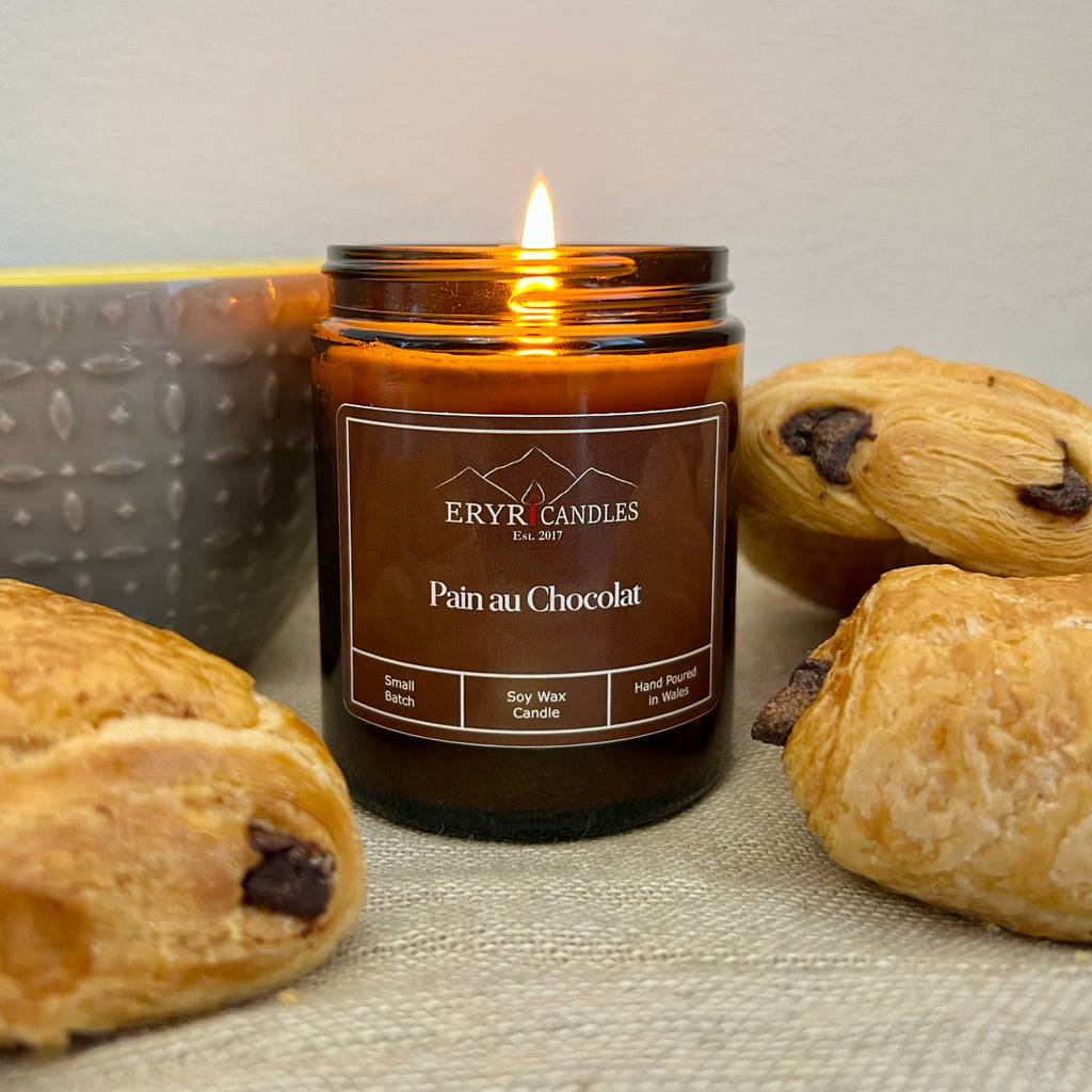Pain au Chocolat Candle